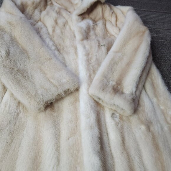 Vintage Eaton Salon White Fur Long Coat (XL - 42) - Picture 9 of 15